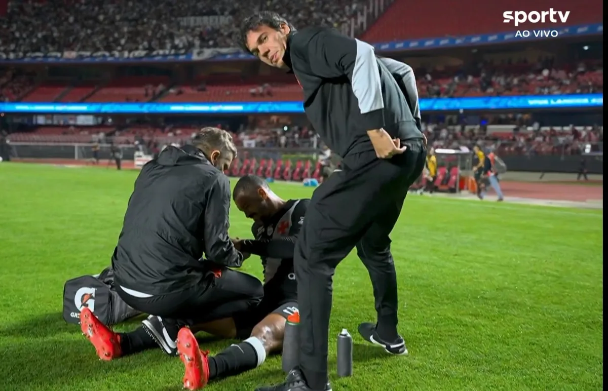 Paulo Henrique é substituído com dores na região do abdômen e preocupa o Vasco; veja vídeo