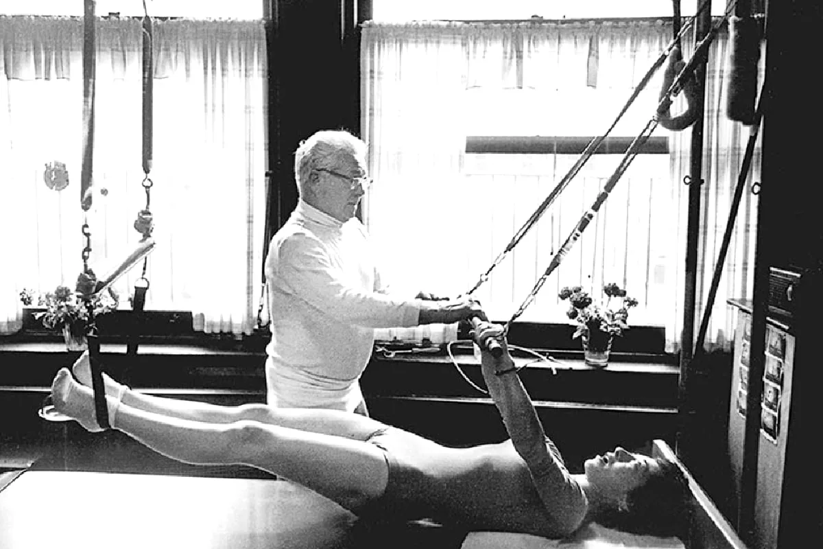 Joseph Pilates, creador del entrenamiento: “Sería un grave error pensar que con hacer ejercicio es suficiente”