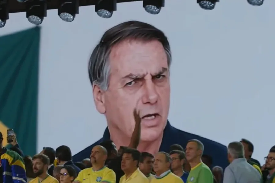 Alexandre de Moraes libera visitas de Carlos e Jair Renan a Bolsonaro