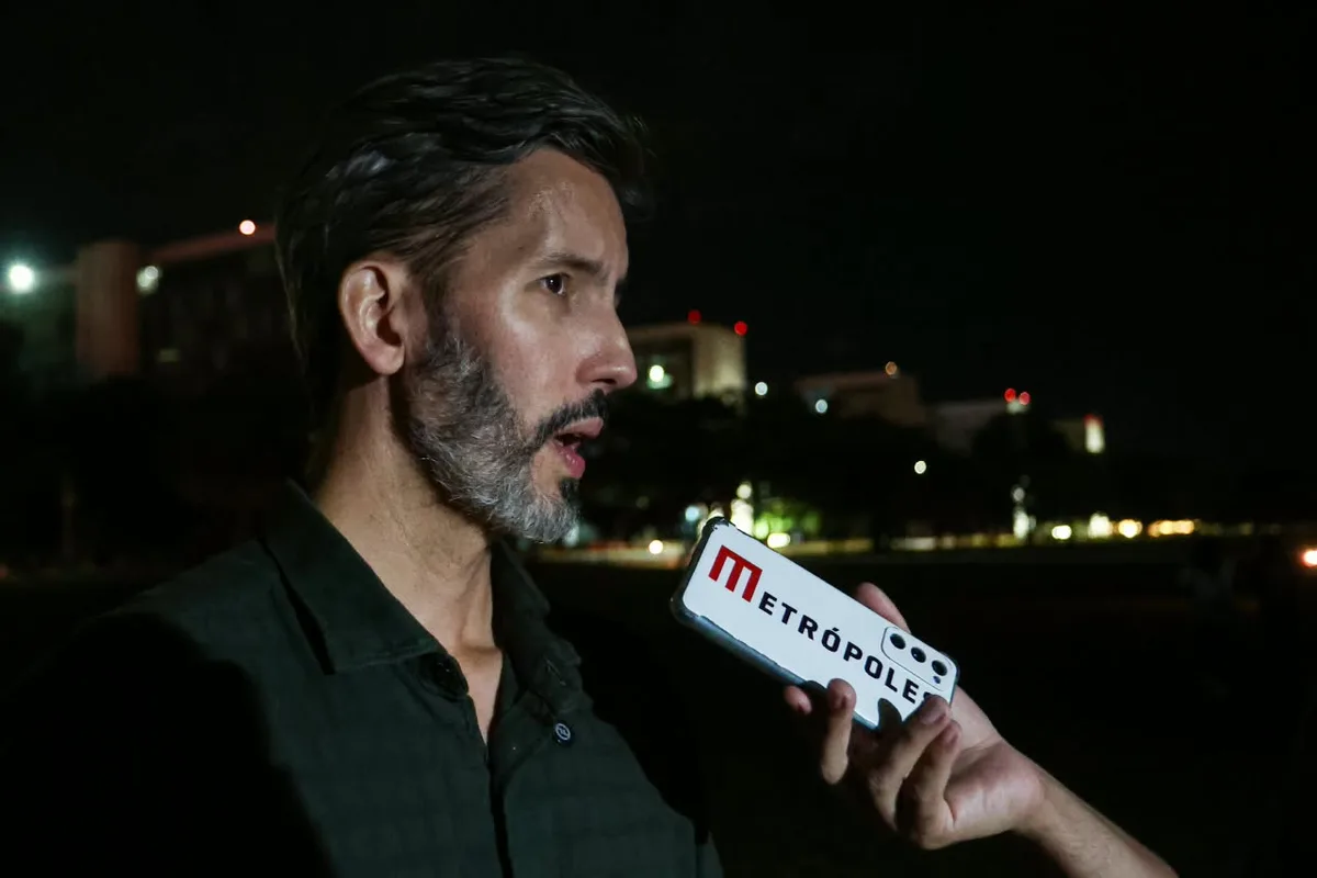 "O povo cristão é livre e soberano", diz Grass em celebração na Esplanada