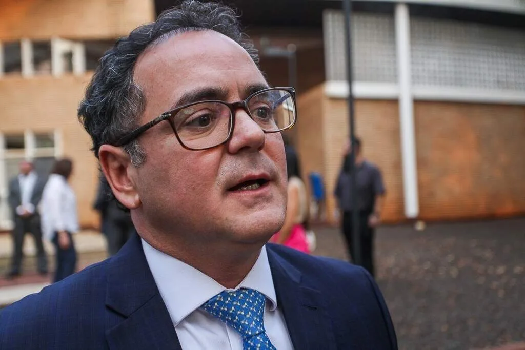 “Escândalo abala instituições”, diz Bitto sobre mensagens de Vorcaro e Moraes