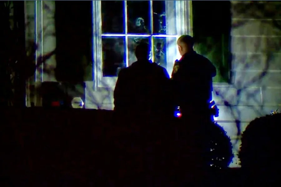 Ohio man pleads guilty to smashing windows at Vance's home