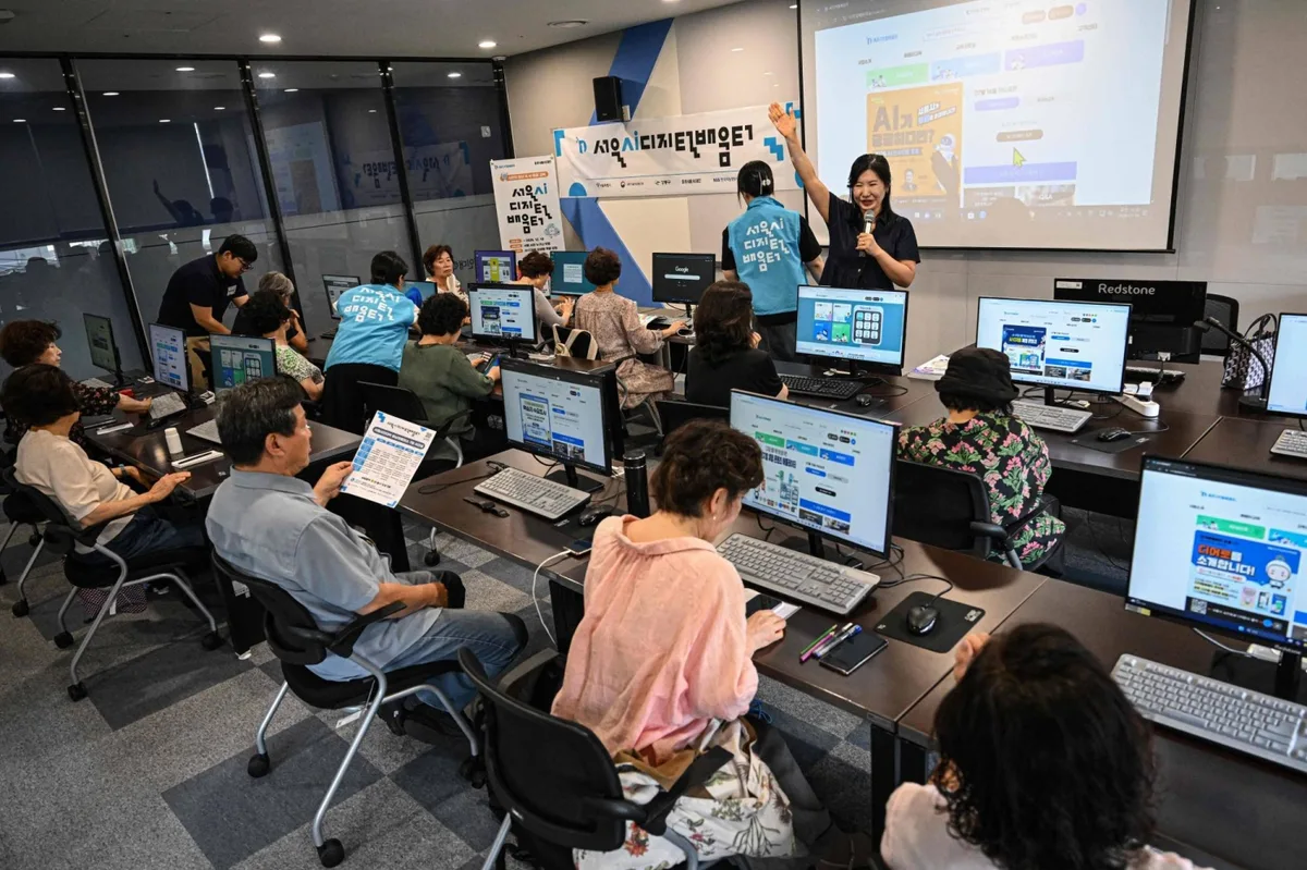South Korea aims to save seniors lost in digital age