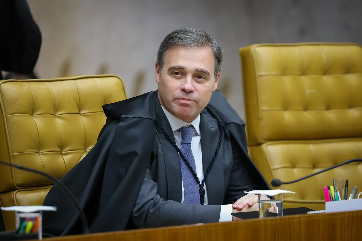 Mendonça manda PGR se manifestar sobre mensagem de Vorcaro que cita ‘Andrei’ e ‘Paulo’