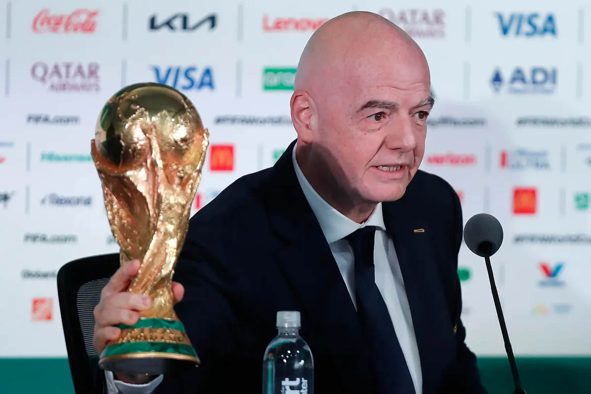 Se agudizó la crisis en la Fifa: un vicepresidente retiró su apoyo a Infantino por este motivo