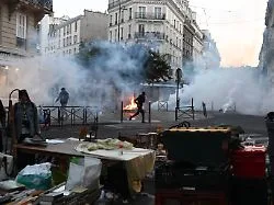 "Kontrollverlust" bei Protesten: Gewalteskalation in Frankreich - ein Land sucht nach Schuldigen