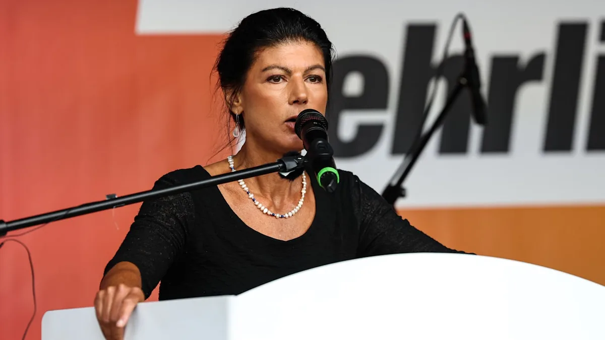 Wagenknecht vs. Siegmund - Nah-Duell von AfD und BSW auf Dessauer Marktplatz