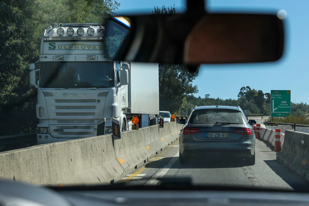 Atenção se vai viajar no IP3 entre Santa Comba Dão e Viseu. Há cortes entre as 21h e as 5h