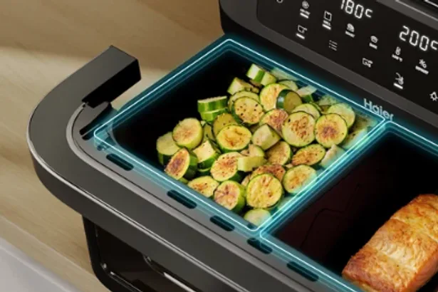 Home cooks get 'stand out' £230 air fryer with 'big bonus' detail for under £100