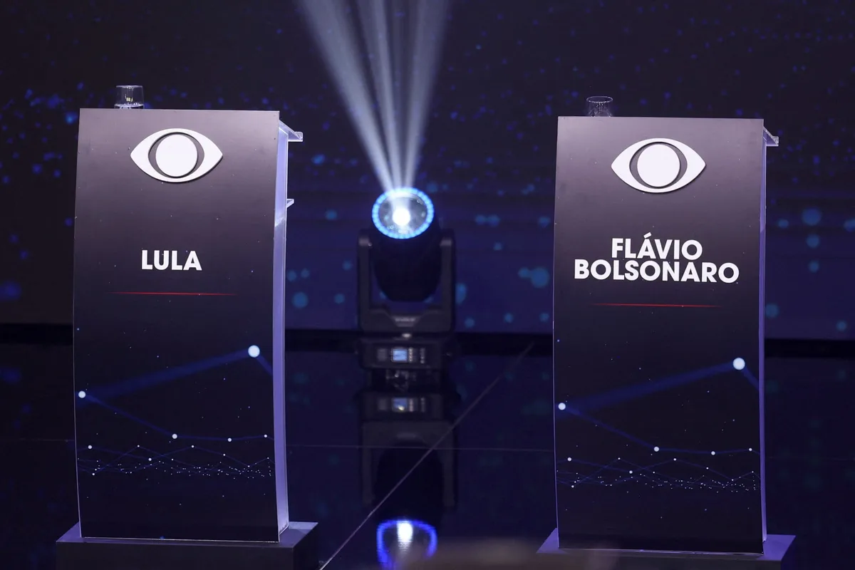 Primer debate presidencial en Brasil: Lula y Flávio Bolsonaro no asistieron y sus rivales cuestionaron su ausencia