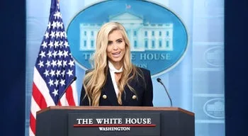 Trump demite secretária de imprensa cinco dias após ter tomado posse