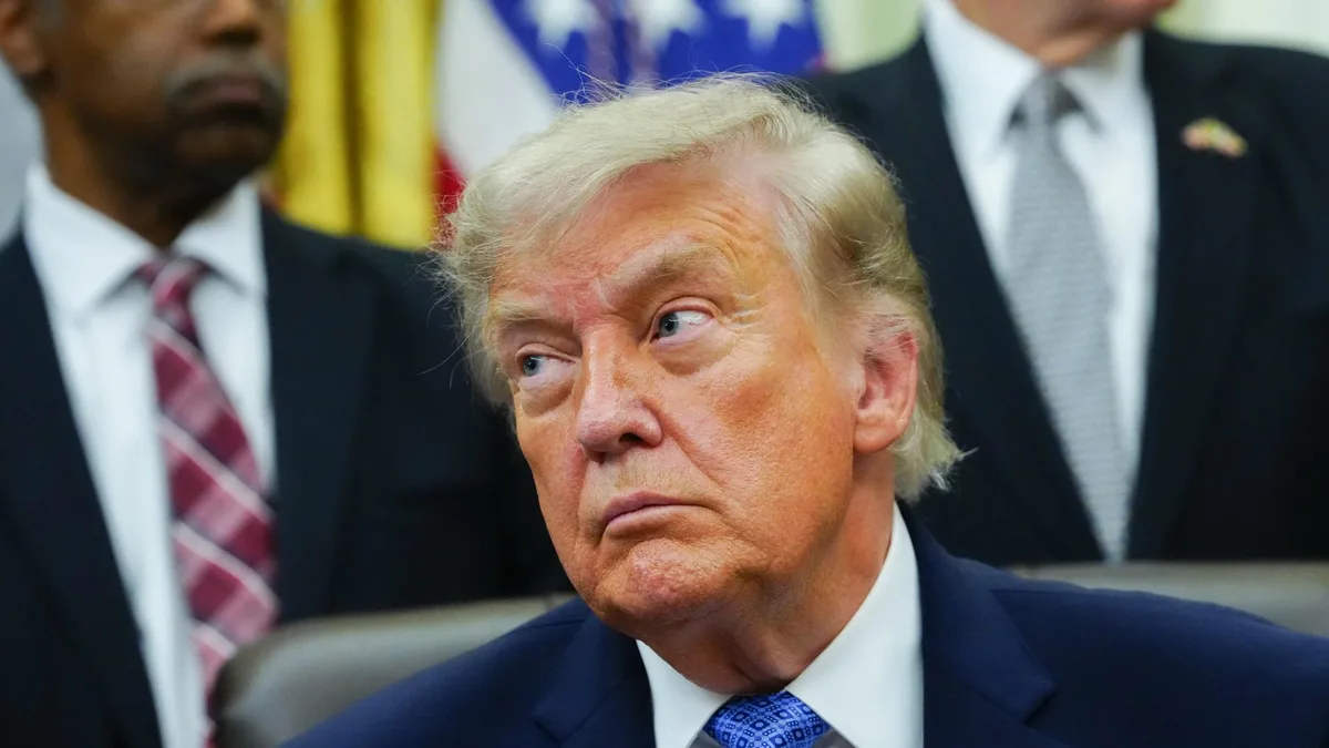 Trump choque avec ces propos sur les opposants aux data centers : « Ils veulent finir arriérés et pauvres »