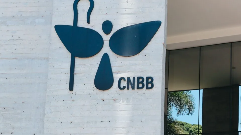 CNBB critica redução da maioridade penal em meio a debate no Senado