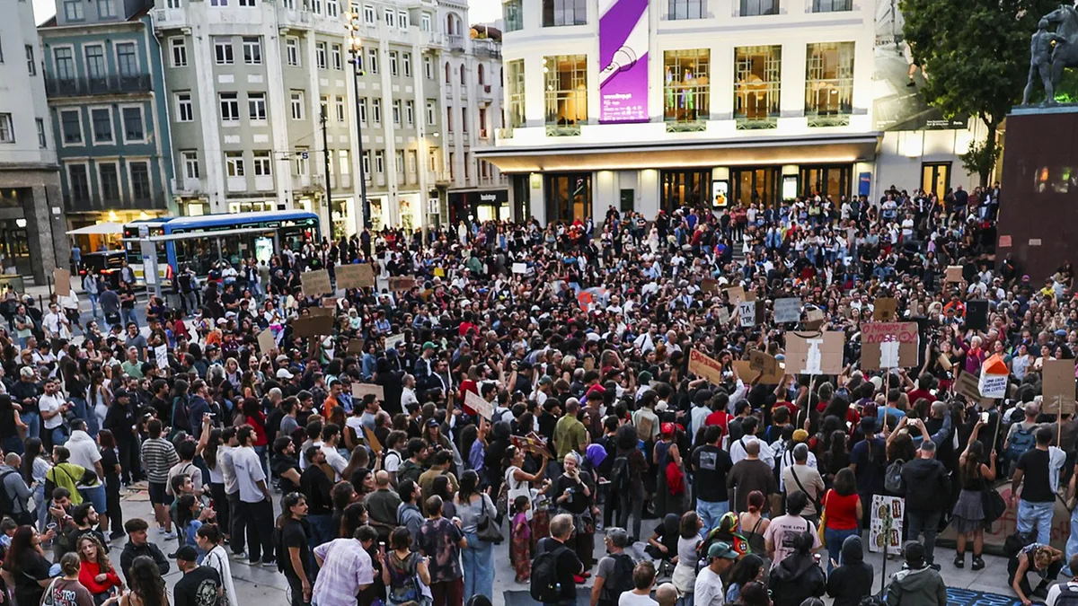 Protestos pela habitação tomam as ruas de Lisboa e do Porto. Veja as imagens