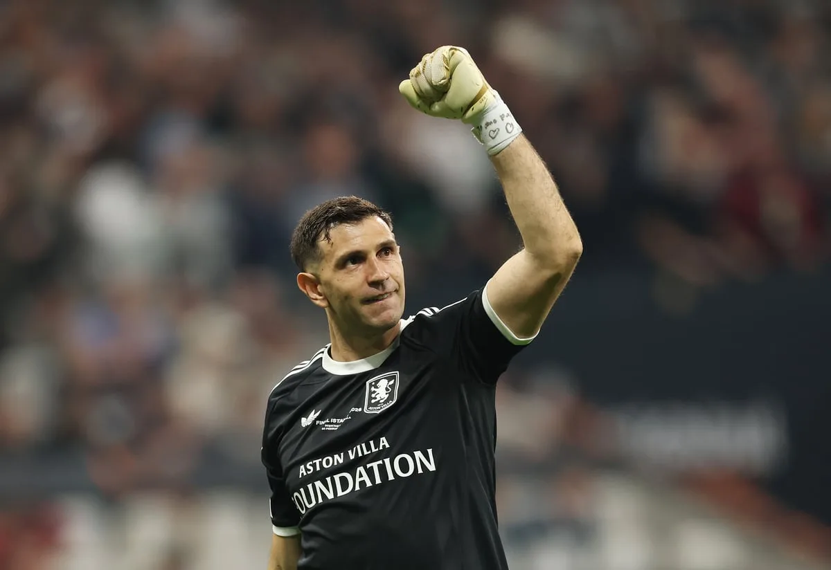 Emi Martinez set for Chelsea switch as £7.5m deal for Aston Villa goalkeeper upgrade agreed