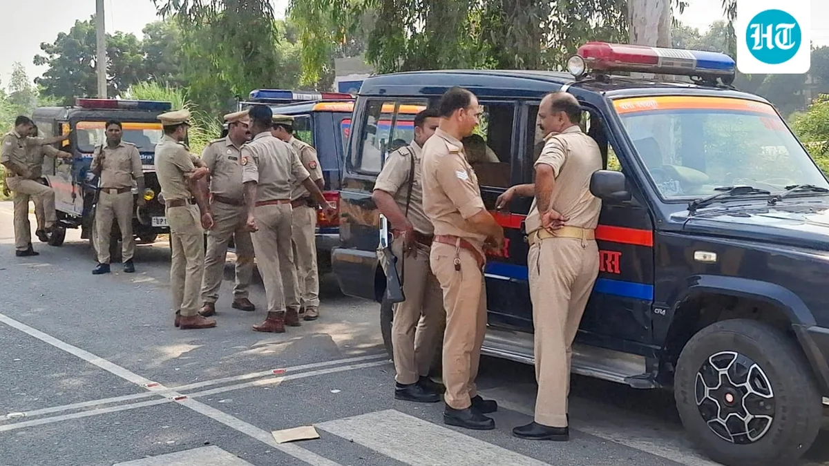 Lucknow banker kills wife outside her bank, puts WhatsApp status before killing self: ‘Sister next’