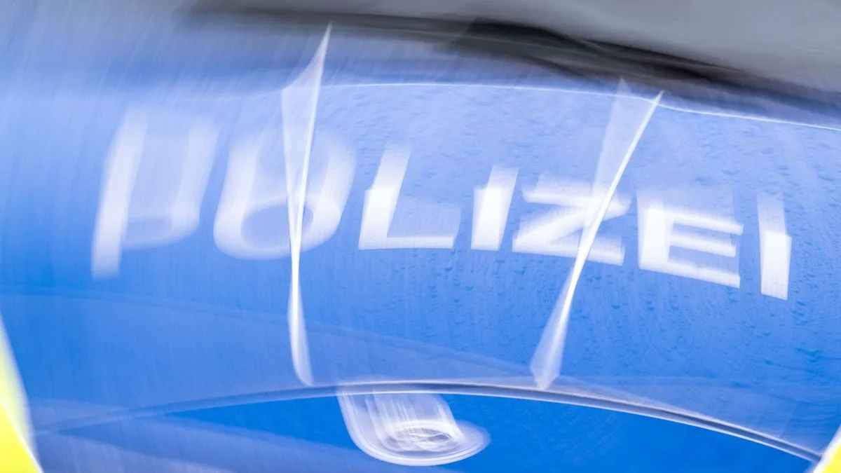 Zeugen gesucht: Luxus-Auto für 250.000 Euro in Stuttgart gestohlen