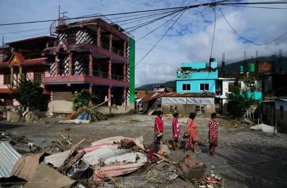 Las inundaciones en Nepal dejan 547 muertos y un lago representa una nueva amenaza