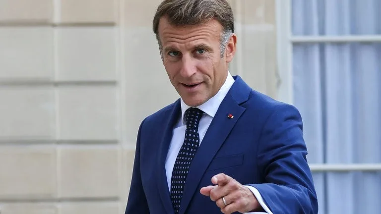 Emmanuel Macron convoque ce mercredi un conseil de défense sur les enjeux de sécurité de l'intelligence artificielle