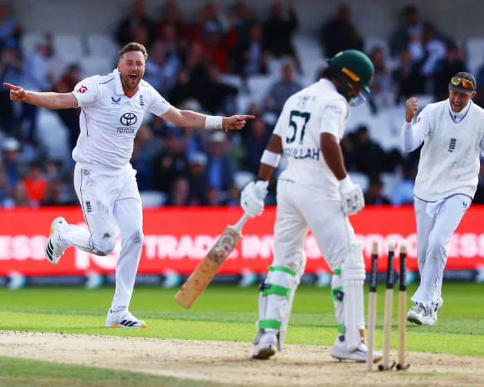 Root and Robinson evoke Headingley history to help England boss opening day | Taha Hashim