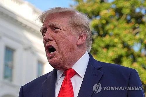 트럼프, 아시아 방문 중 김정은과 만남 가능성에 "그럴 수도"(종합2보)
