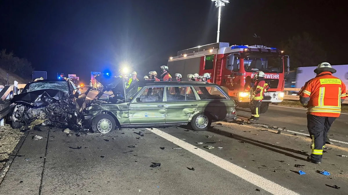 Mittelfranken: Mann stirbt nach Auffahrunfall auf A9 - drei Verletzte
