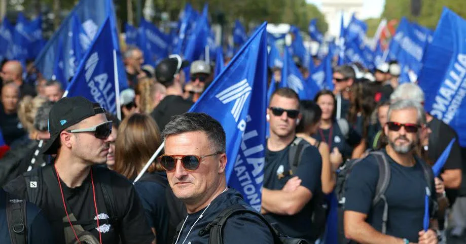 Paris. Pourquoi les policiers manifestent-ils ce mardi sur les Champs-Elysées ?