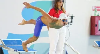 Taranto2026. Estafeta 4x100 metros estilos garante quarta medalha na natação