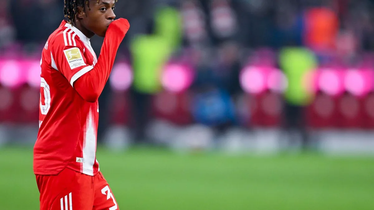 Fußball-Bundesliga: Für Millionensumme: FC Bayern gibt Talent Mike ab