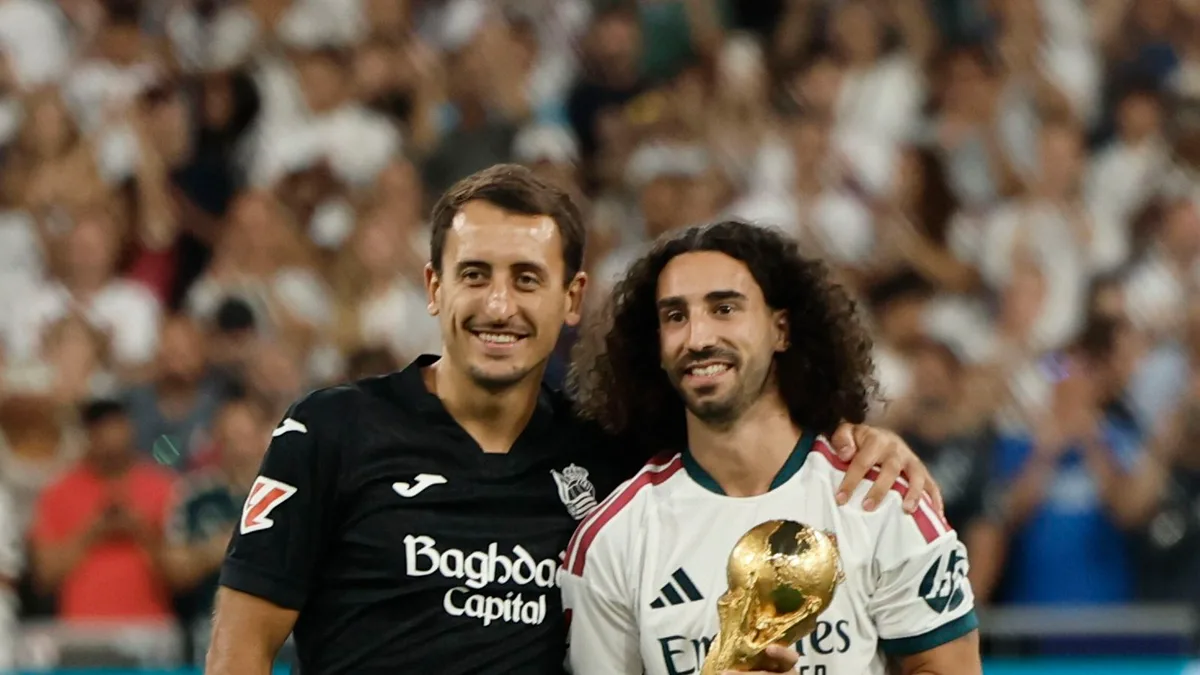 El Bernabéu se rinde a los campeones del mundo: así ha sido el homenaje a Marc Cucurella y Mikel Oyarzabal