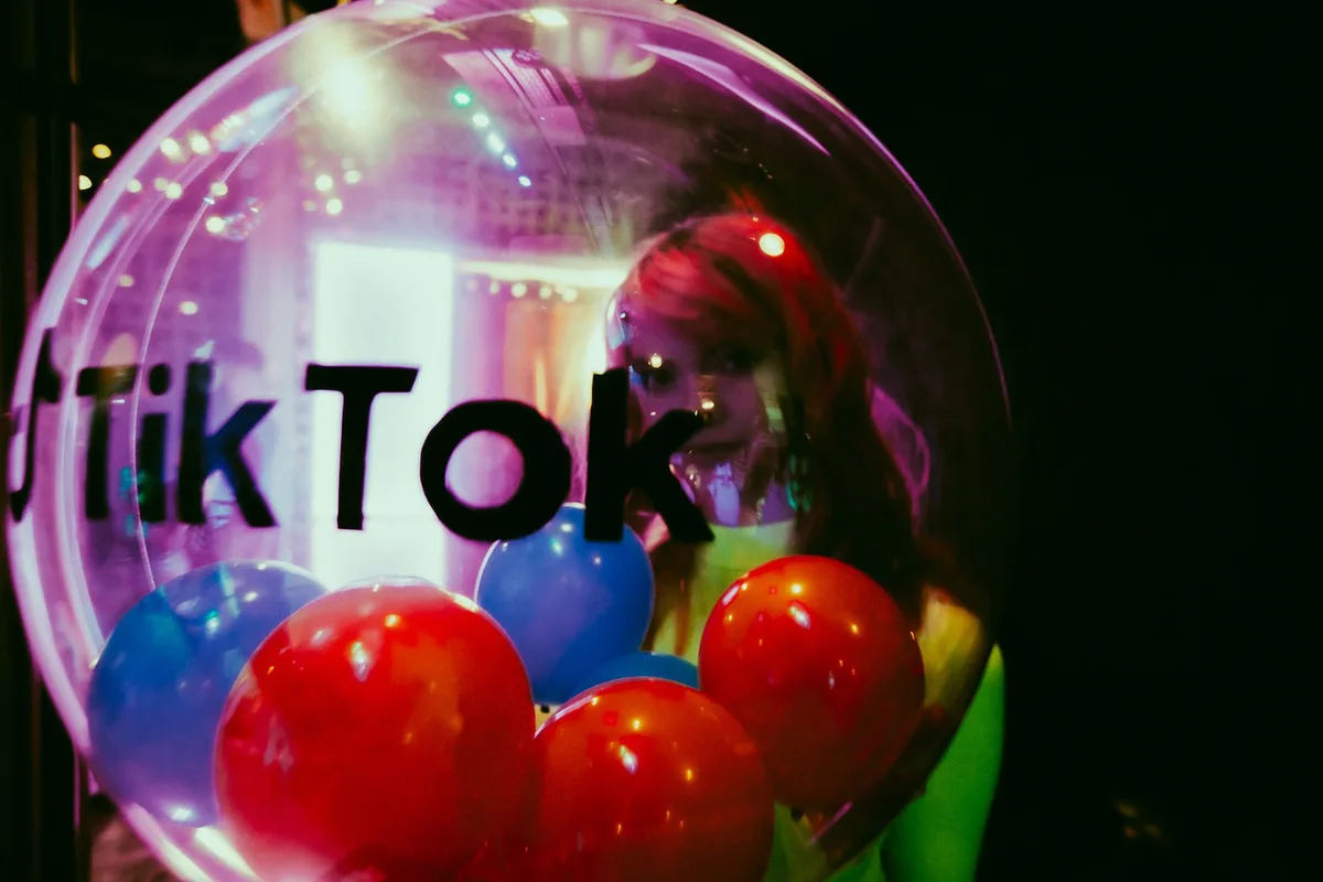 TikTok remove mais de 2 milhões de contas no Brasil suspeitas de serem de usuários com menos de 13 anos