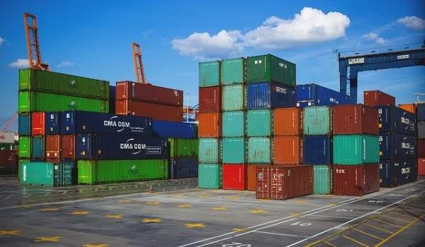 Asocav reporta llegada de mercancía navideña a puertos del país