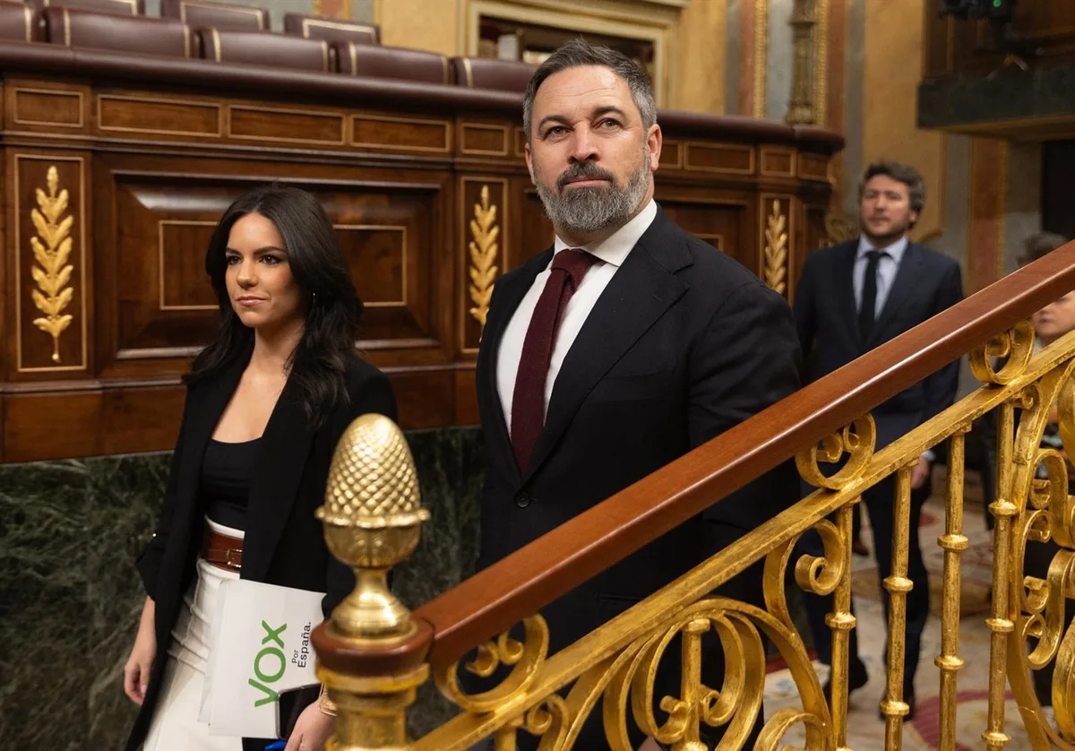 Vox llama a ir a las manifestaciones por Ceuta y critica la "tibieza" del PP: "No vamos para cantar villancicos"