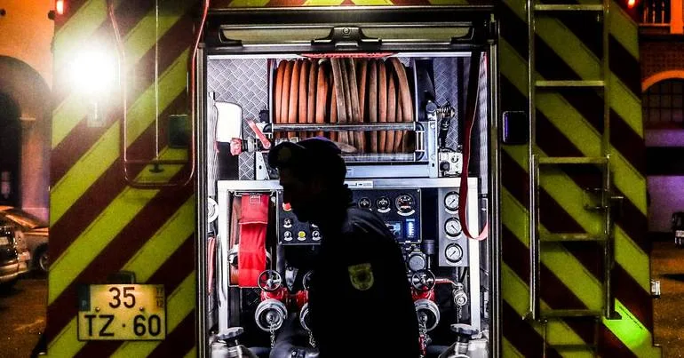 Incêndio em habitação em Olhão causa cinco feridos