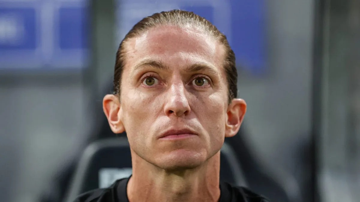 Filipe Luís: ‘Enfrentaremos uma das melhores equipes da história do futebol, com o melhor técnico do mundo’