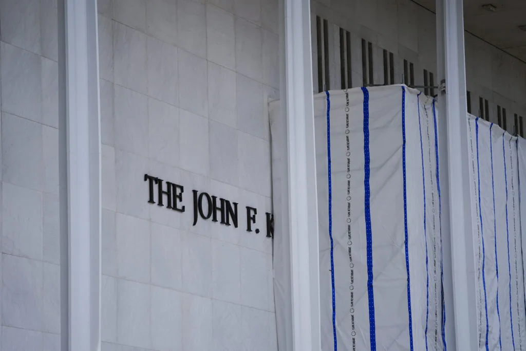 News Wrap: Kennedy Center warns of 'fiscal collapse' without Trump's name on building