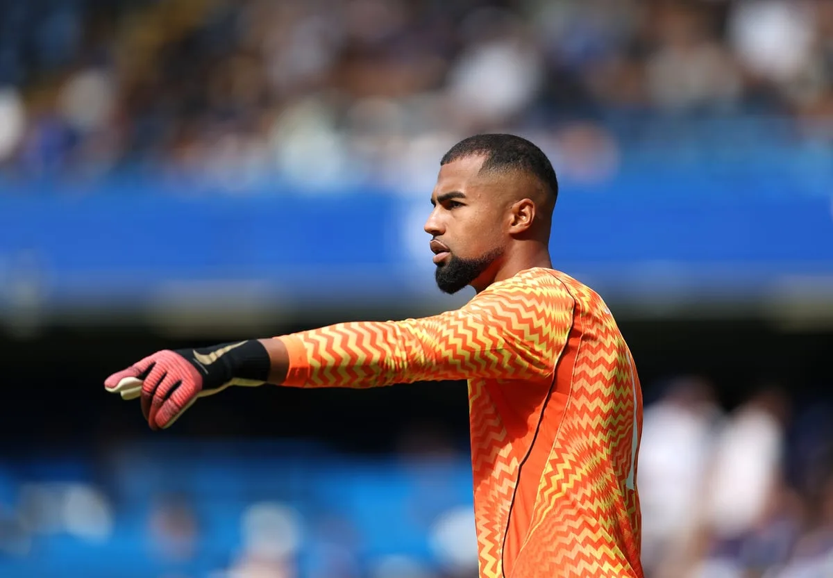 Chelsea confirm two more loans as Robert Sanchez exit completes refresh of goalkeeper options