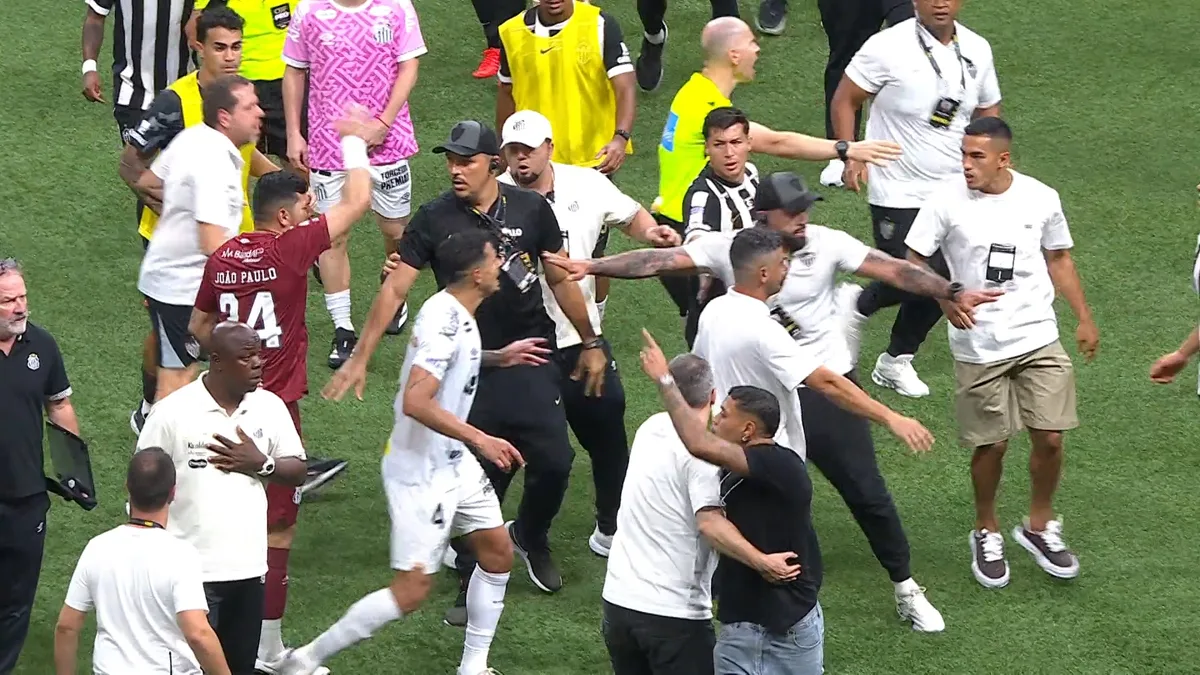 Atlético-MG x Santos: Ruan Tressoldi é advertido pelo STJD por empurrar Gabigol