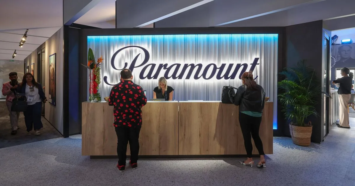 Paramount va enfin pouvoir racheter Warner Bros. : les dessous de l’accord qui débloque le mariage à 111 milliards et va bouleverser Hollywood