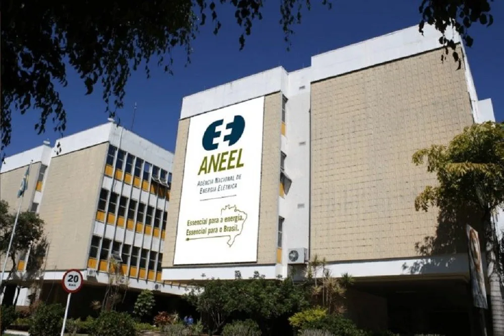 Bandeira tarifária de energia permanecerá amarela em setembro