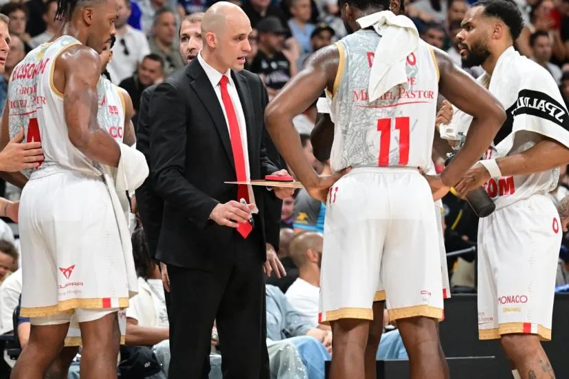 Nouveau rebondissement à Monaco : Jamal Mashburn fait encore faux bond, le projet porté par Ronaldinho relancé