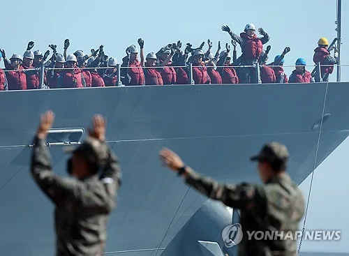 정부, '꼼수파병' 지적에 "전쟁 불개입, 원칙적 입장…역할검토"
