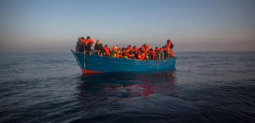 Atlantikroute: Senegal und Mauretanien stoppen Hunderte Bootsmigranten