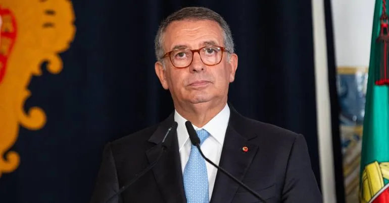 Presidente promulga lei do retorno