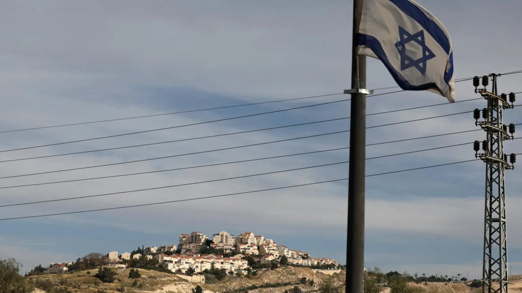 Tollé en Israël après qu'un député d'extrême-droite a tenté de détruire un mémorial palestinien en Cisjordanie