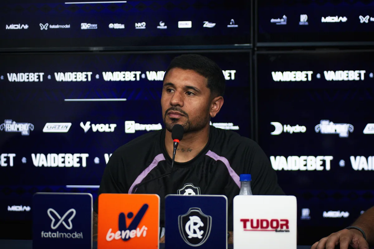 Remo apresenta atacante Galeano, que chega com contrato por três temporadas