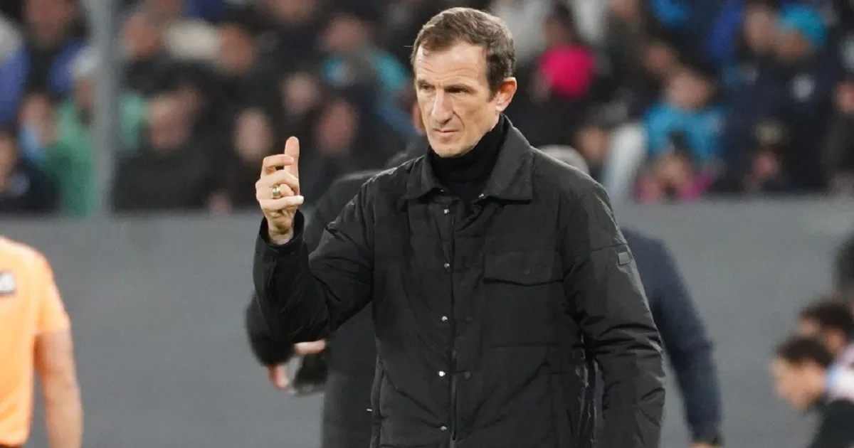 Boca va a la carga por un central: los tres nombres que interesan a Arruabarrena