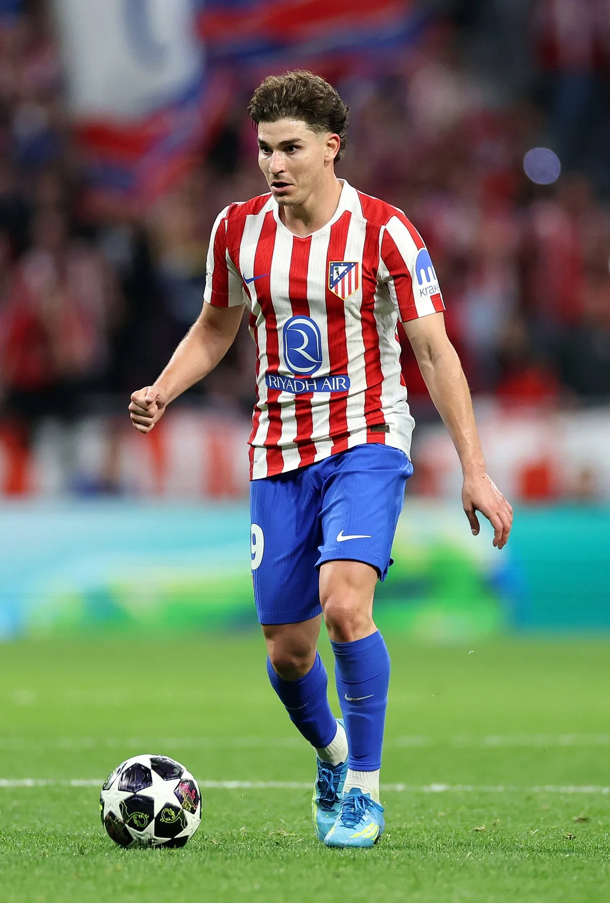 Arsenal sent Julian Alvarez update after new twists in transfer saga