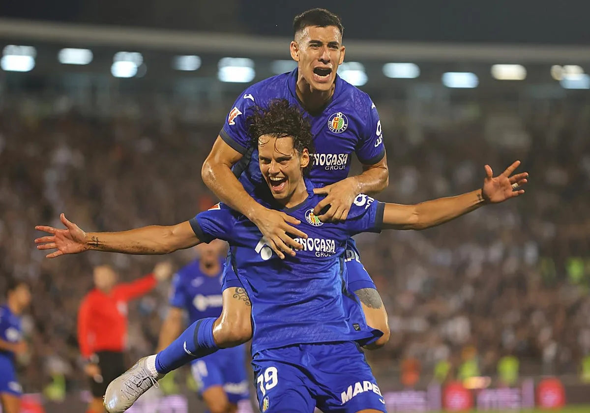 El Getafe vestirá el sorteo de la Conference de azulón