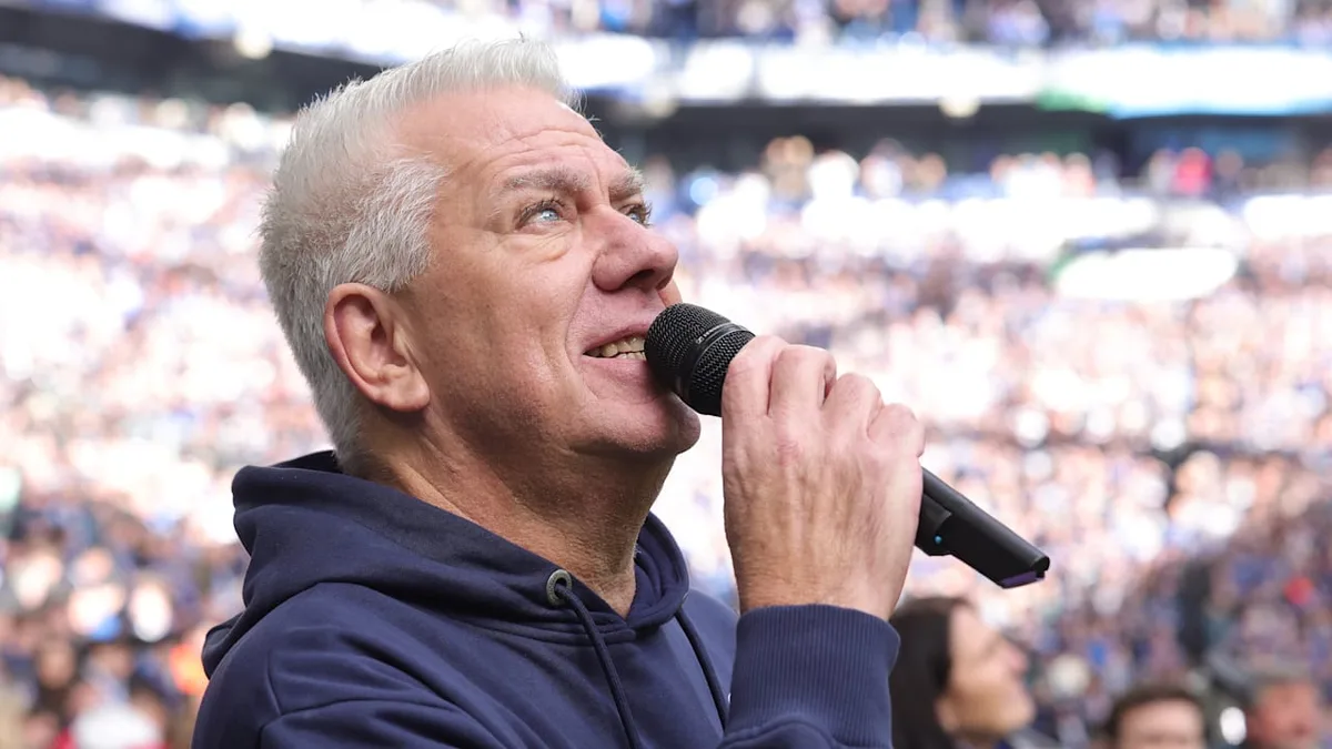Nach drei Jahrzehnten - Neues Stadionsprecher-Duo auf Schalke!